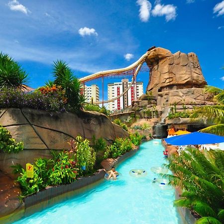 Diroma Resort Com Um Dia No Acqua Park Caldas Novas Bagian luar foto