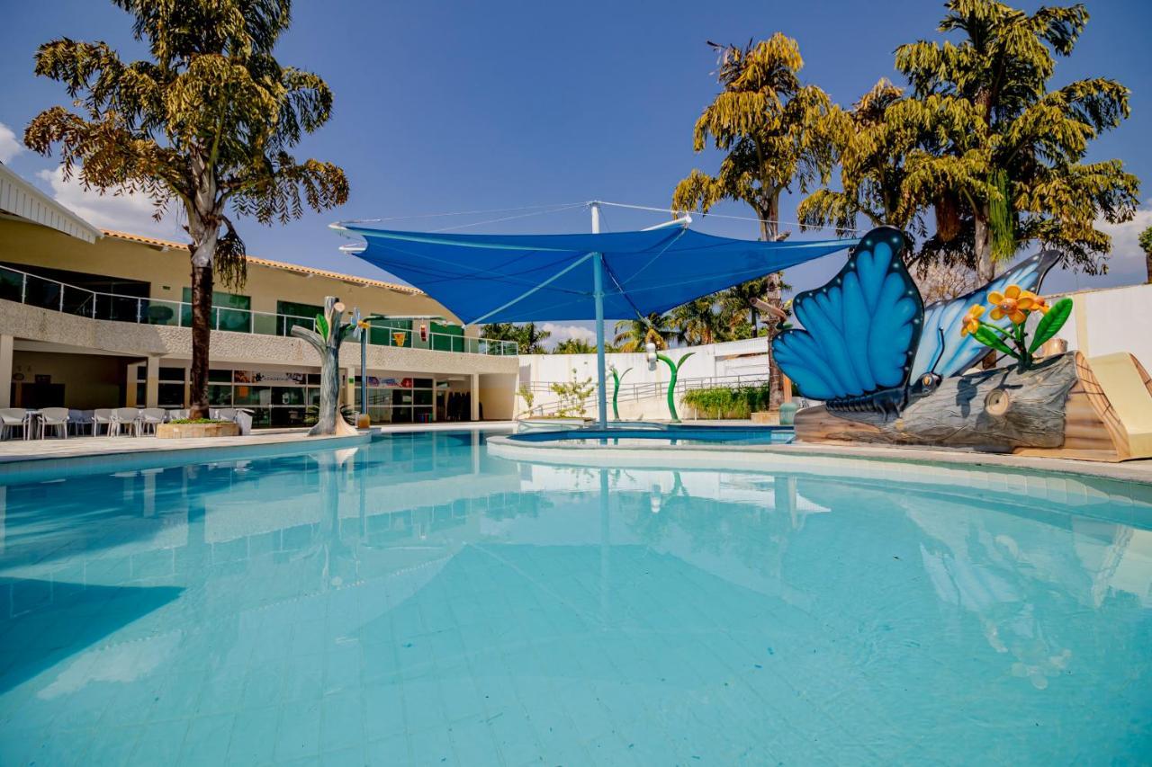 Diroma Resort Com Um Dia No Acqua Park Caldas Novas Bagian luar foto