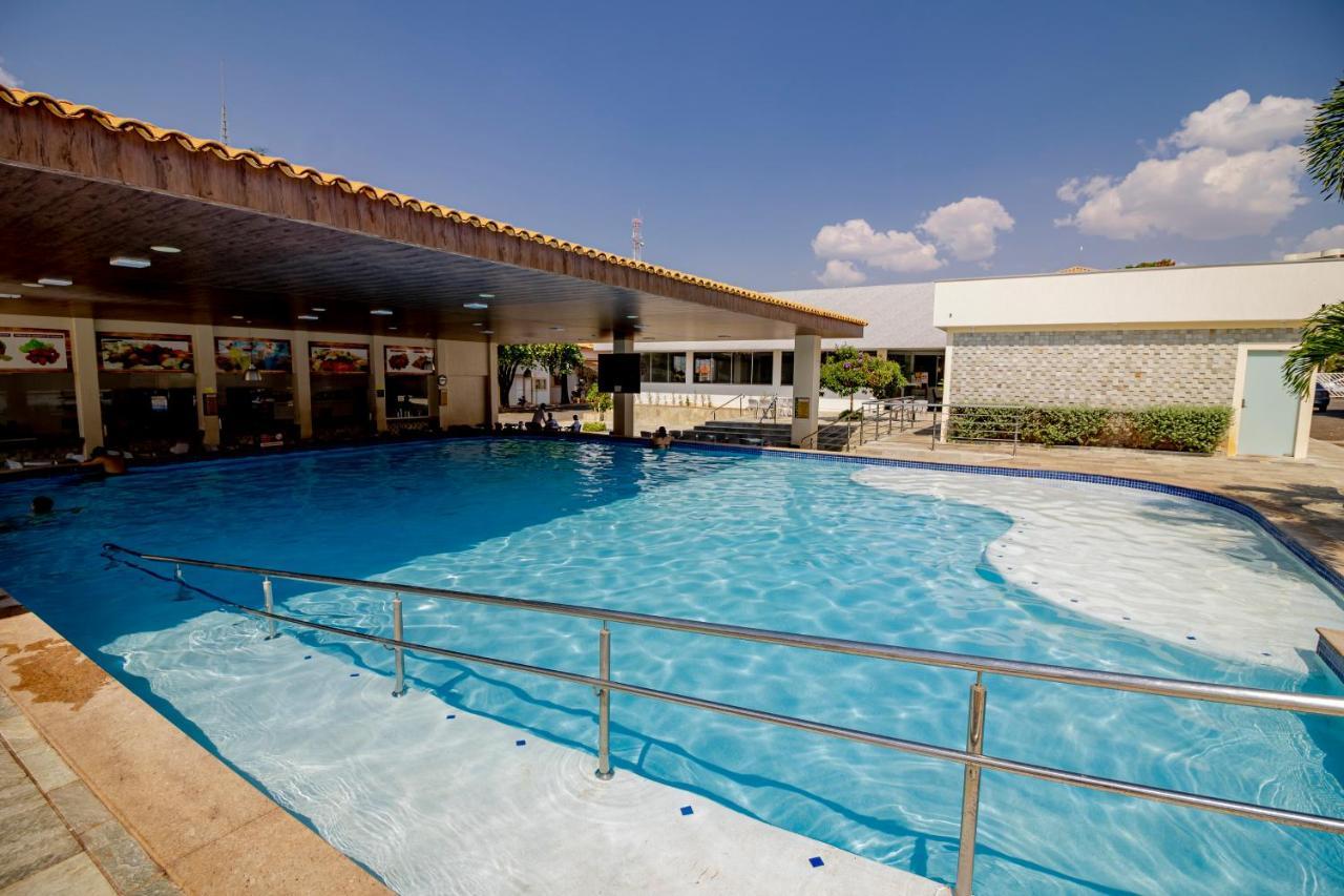 Diroma Resort Com Um Dia No Acqua Park Caldas Novas Bagian luar foto