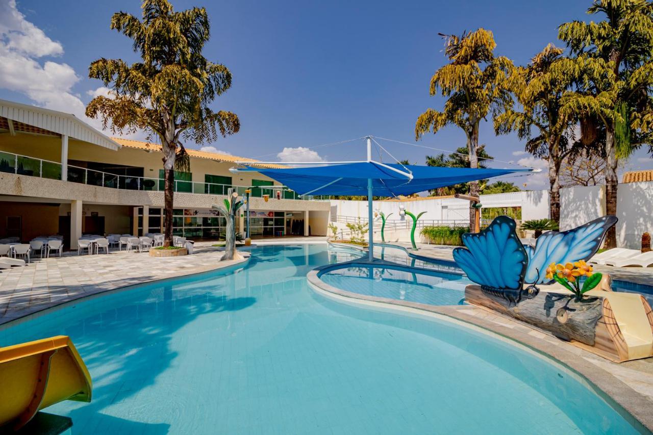 Diroma Resort Com Um Dia No Acqua Park Caldas Novas Bagian luar foto