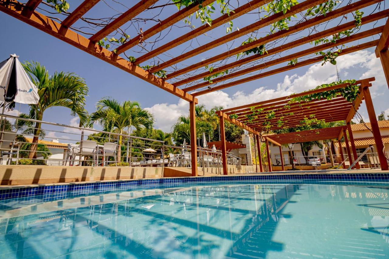 Diroma Resort Com Um Dia No Acqua Park Caldas Novas Bagian luar foto