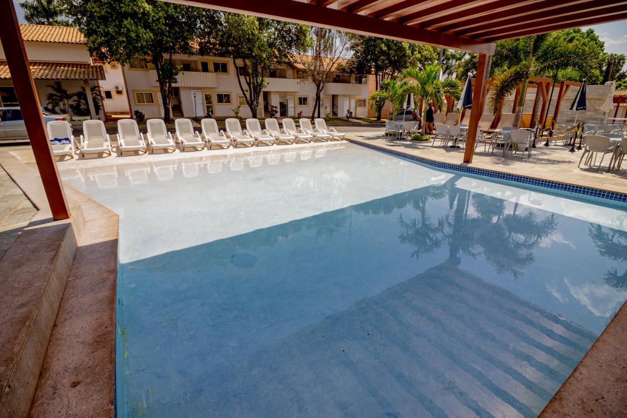 Diroma Resort Com Um Dia No Acqua Park Caldas Novas Bagian luar foto