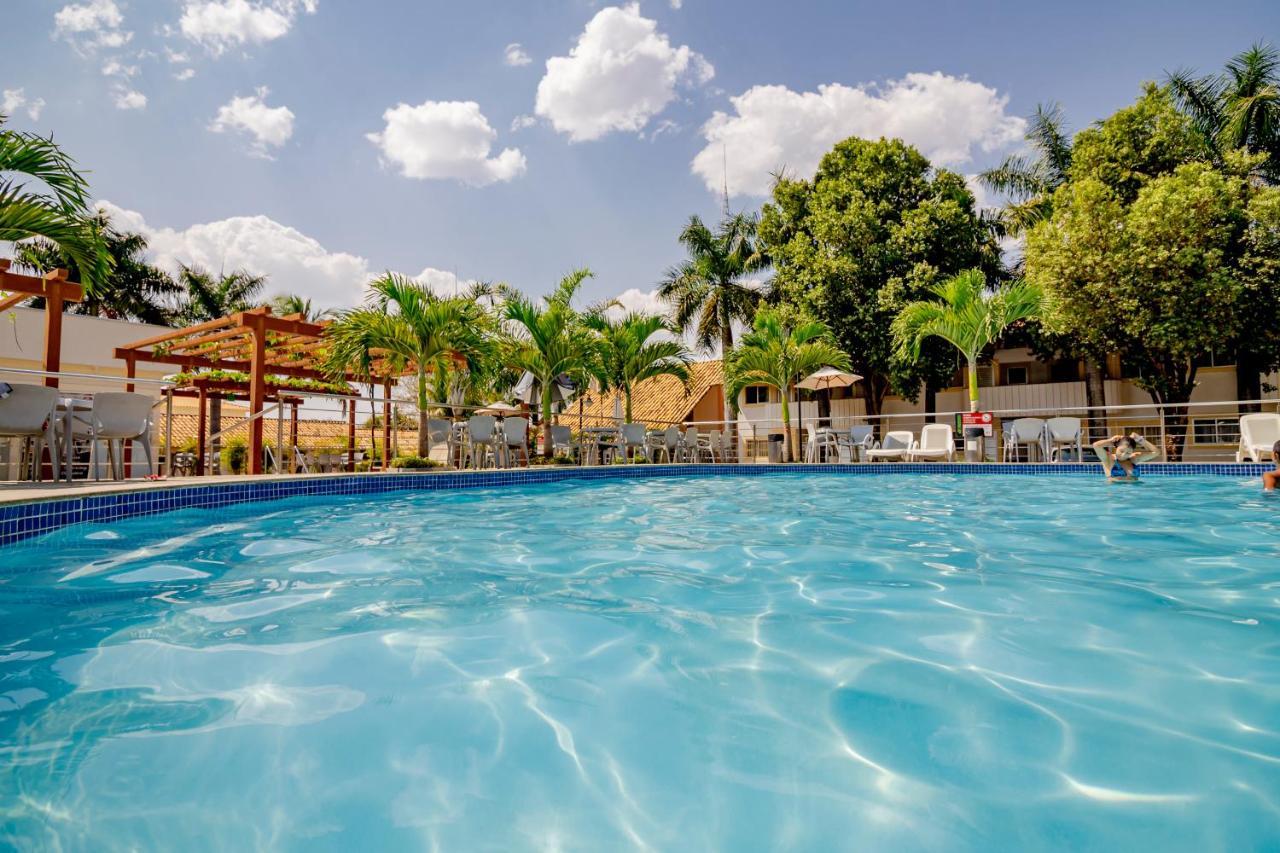 Diroma Resort Com Um Dia No Acqua Park Caldas Novas Bagian luar foto