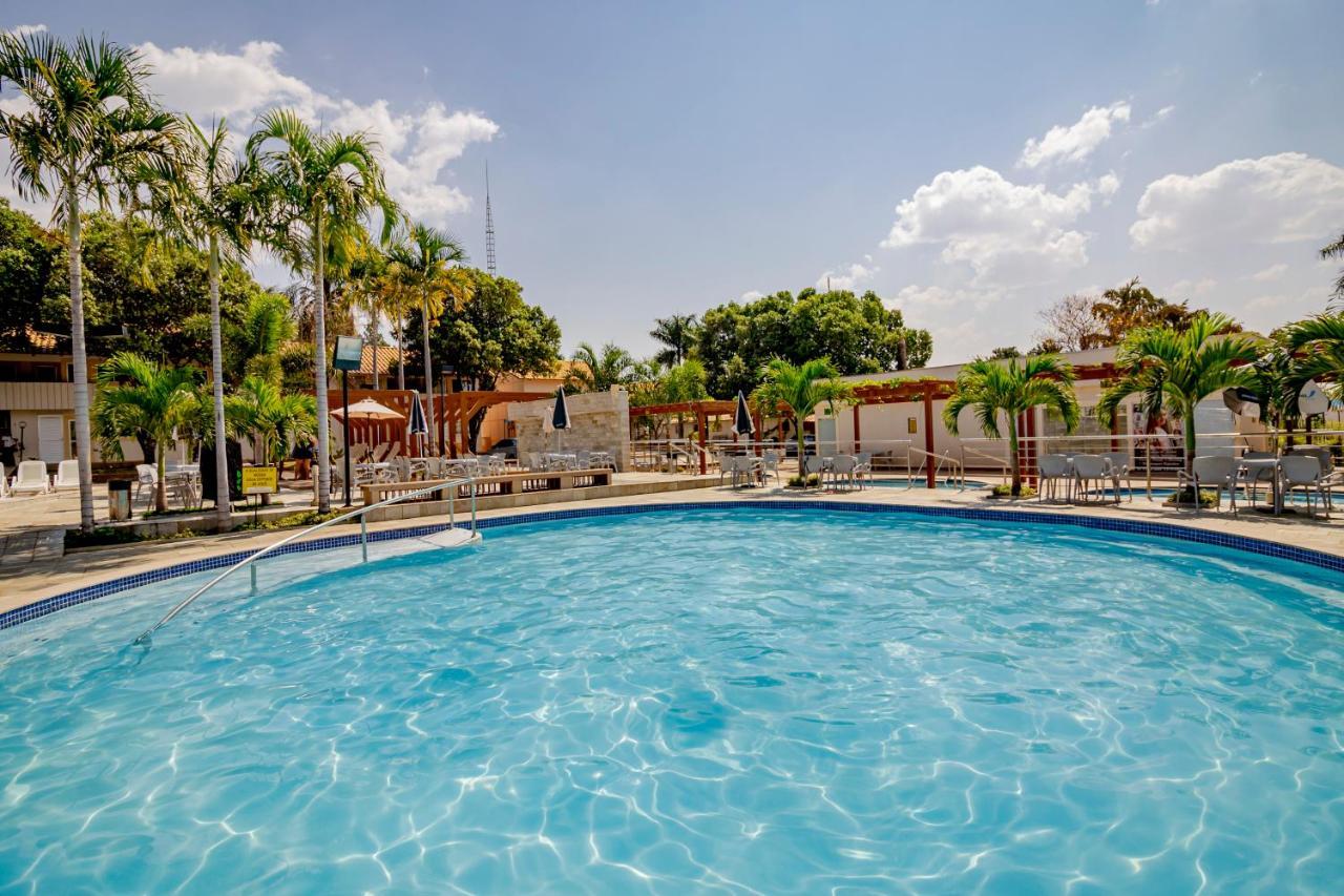 Diroma Resort Com Um Dia No Acqua Park Caldas Novas Bagian luar foto