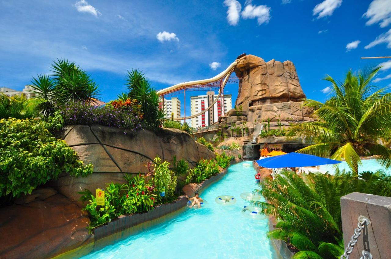 Diroma Resort Com Um Dia No Acqua Park Caldas Novas Bagian luar foto