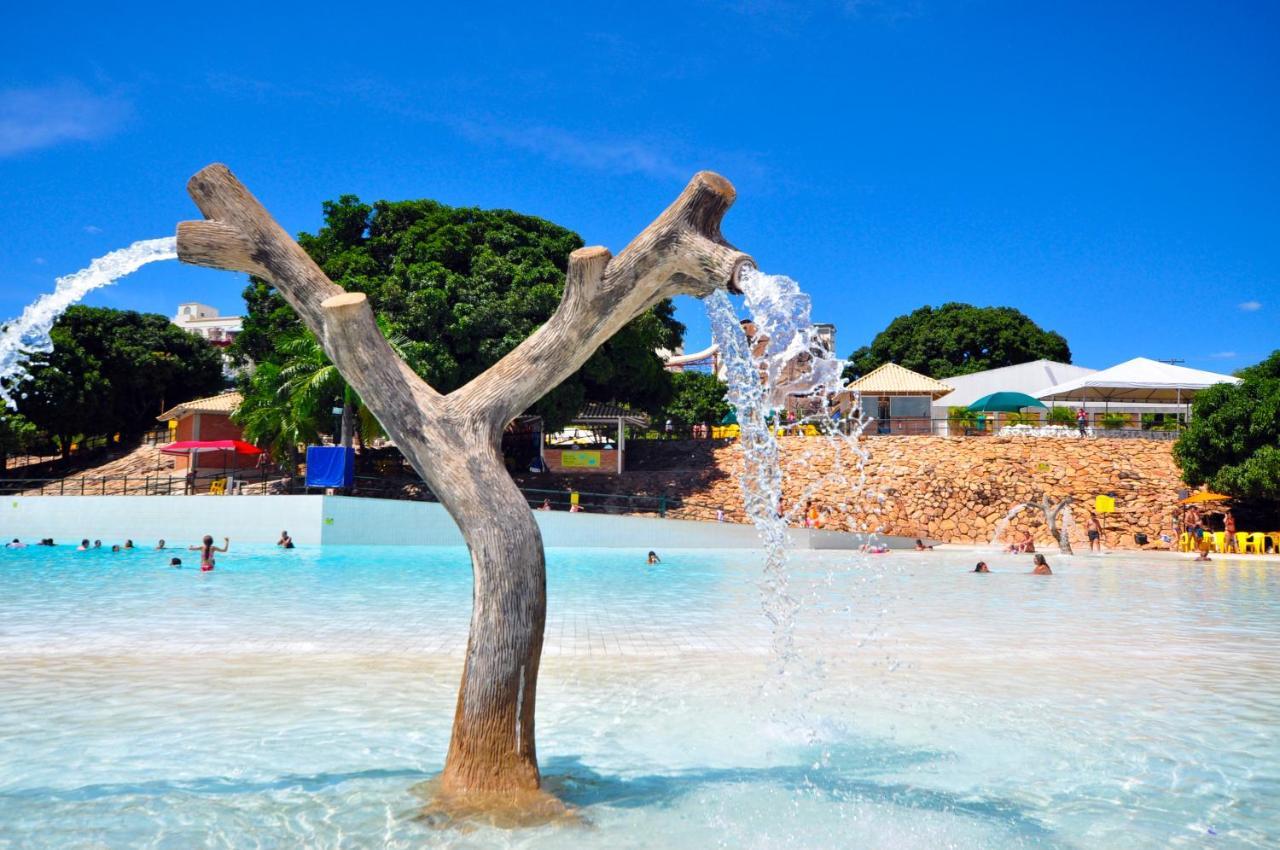 Diroma Resort Com Um Dia No Acqua Park Caldas Novas Bagian luar foto